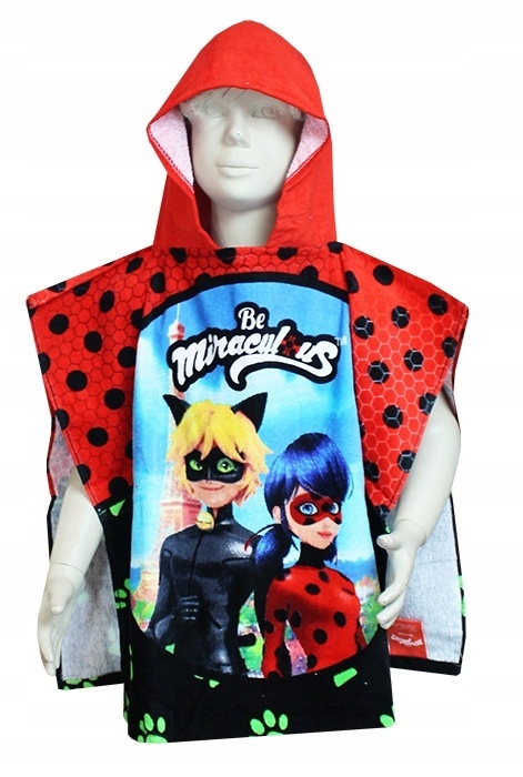 Ponczo-Biedronka-Czarny Kot